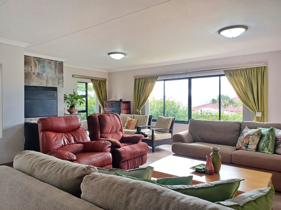 3 Bedroom Property for Sale in Reebok Western Cape